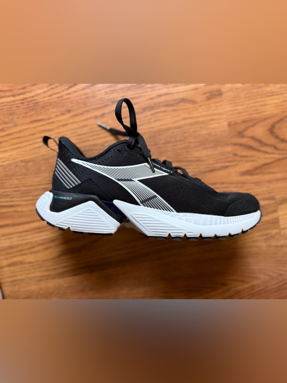 Diadora Diadora Mythos Blushield Vigore 2 Women’s Black Shoes
